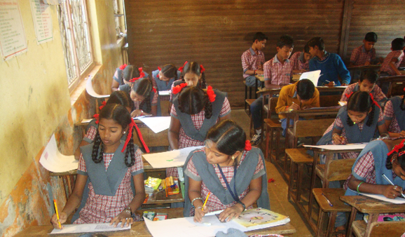 Eleven volunteers from Rallis India, Lote, arranged a drawing competition for 52 students from Nutan Vidyalaya, Lote, Maharashtra. The theme of the competition was on safety and environment