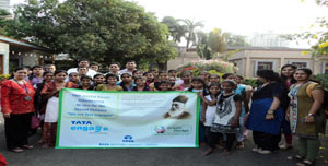 Fourteen employees visited an NGO for the girl child, and donated eatables, books, dictionaries and chocolates. The team also interacted with the 180 children and spoke on various issues like computer education and reading habitst